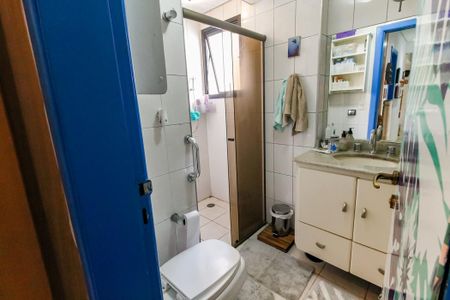 Apartamento à venda com 110m², 4 quartos e 2 vagas Apartamento à venda com 110m², 4 quartos e 2 vagasBanheiro Social