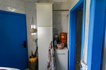 Apartamento à venda com 110m², 4 quartos e 2 vagas Apartamento à venda com 110m², 4 quartos e 2 vagasÁrea de Serviço