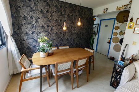 Apartamento à venda com 110m², 4 quartos e 2 vagas Apartamento à venda com 110m², 4 quartos e 2 vagasSala