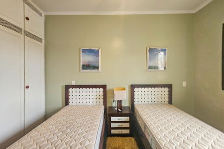 Apartamento para alugar com 150m², 3 quartos e 2 vagas Apartamento para alugar com 150m², 3 quartos e 2 vagasQuarto