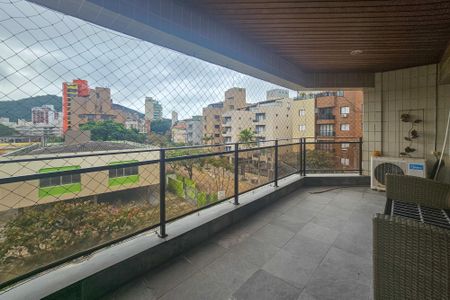 Apartamento para alugar com 150m², 3 quartos e 2 vagas Apartamento para alugar com 150m², 3 quartos e 2 vagasvaranda