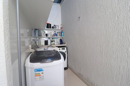 Apartamento para alugar com 69m², 2 quartos e 1 vagaÁrea de Serviço