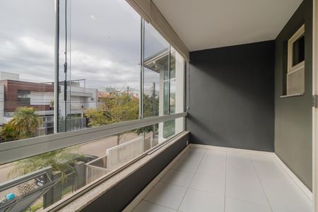 Casa para alugar com 200m², 3 quartos e 1 vaga Casa para alugar com 200m², 3 quartos e 1 vagaVaranda da Suíte