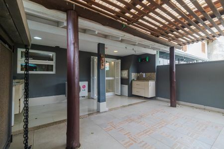 Casa para alugar com 200m², 3 quartos e 1 vaga Casa para alugar com 200m², 3 quartos e 1 vagaQuintal