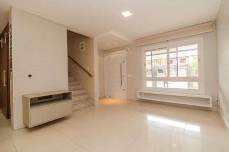 Casa para alugar com 200m², 3 quartos e 1 vaga Casa para alugar com 200m², 3 quartos e 1 vagaSala