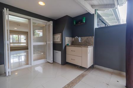 Casa para alugar com 200m², 3 quartos e 1 vaga Casa para alugar com 200m², 3 quartos e 1 vagaÁrea comum - Churrasqueira