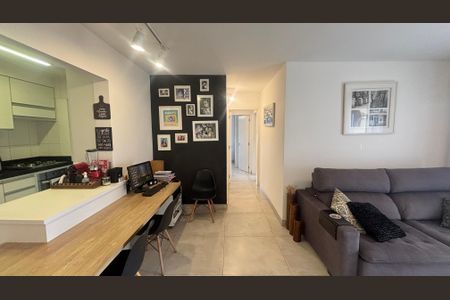 Sala  de apartamento à venda com 2 quartos, 78m² em Campestre, Santo André