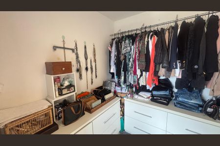 Apartamento à venda com 78m², 2 quartos e 2 vagasSuíte 1 Closet