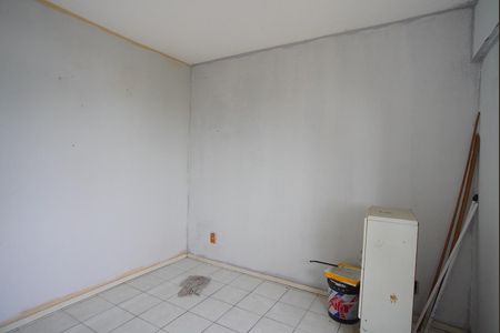Quarto 1 de apartamento à venda com 2 quartos, 40m² em Sarandi, Porto Alegre