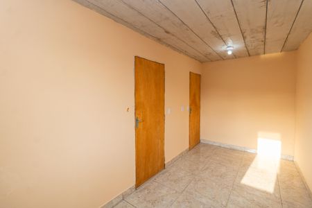 Quarto de casa para alugar com 1 quarto, 40m² em Parque Casa de Pedra, São Paulo