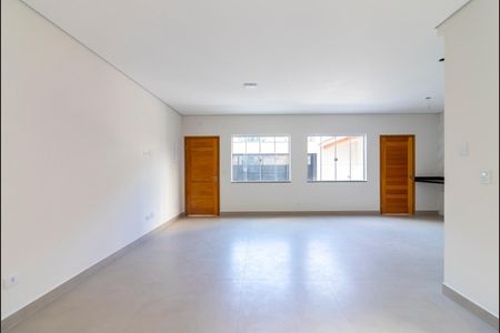 Casa à venda com 115m², 3 quartos e 2 vagas Casa à venda com 115m², 3 quartos e 2 vagasSala