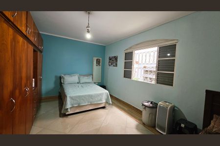 Casa à venda com 164m², 3 quartos e 2 vagasQuarto Suíte