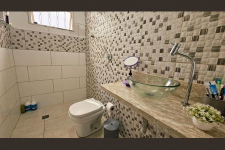 Casa à venda com 164m², 3 quartos e 2 vagasBanheiro da Suíte