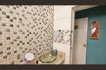 Casa à venda com 164m², 3 quartos e 2 vagasBanheiro da Suíte