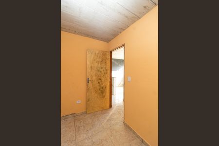 Quarto 1 de casa para alugar com 2 quartos, 40m² em Parque Casa de Pedra, São Paulo