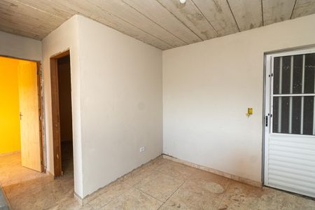 Sala de casa para alugar com 2 quartos, 40m² em Parque Casa de Pedra, São Paulo