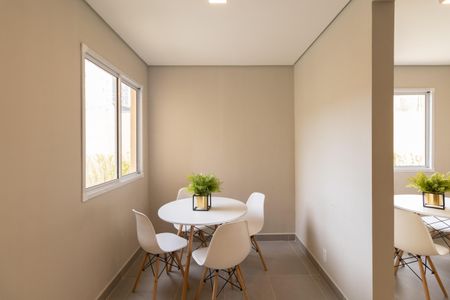 Apartamento para alugar com 32m², 2 quartos e 1 vaga Apartamento para alugar com 32m², 2 quartos e 1 vagaÁrea Comum - Salão de Festas
