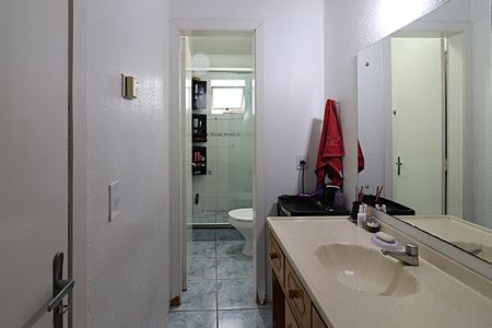 Casa à venda com 110m², 3 quartos e 2 vagasBanheiro - suíte