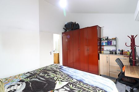 Casa à venda com 110m², 3 quartos e 2 vagasQuarto 1 suíte