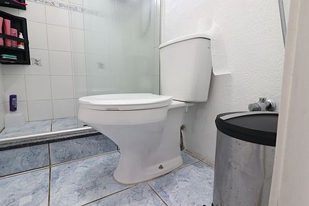 Casa à venda com 110m², 3 quartos e 2 vagasBanheiro - suíte