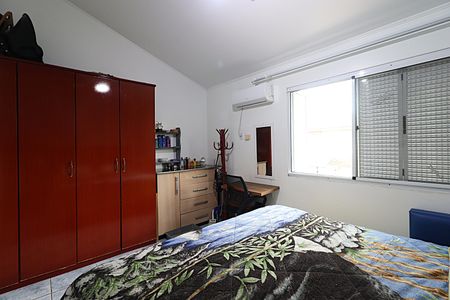 Casa à venda com 110m², 3 quartos e 2 vagasQuarto 1 suíte