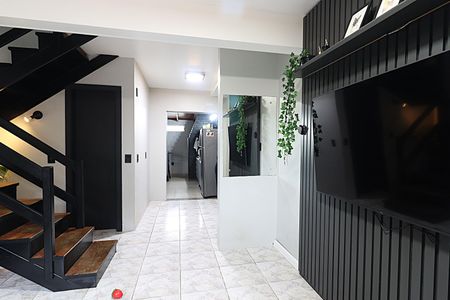 Casa à venda com 110m², 3 quartos e 2 vagasSala