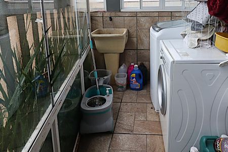 Casa à venda com 110m², 3 quartos e 2 vagasÁrea de Serviço