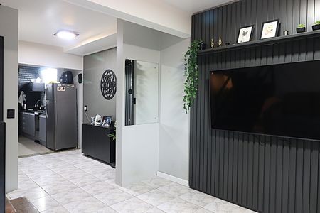 Sala de casa à venda com 3 quartos, 110m² em Humaitá, Porto Alegre