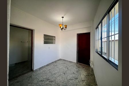 Casa à venda com 100m², 3 quartos e 14 vagasEdicula
