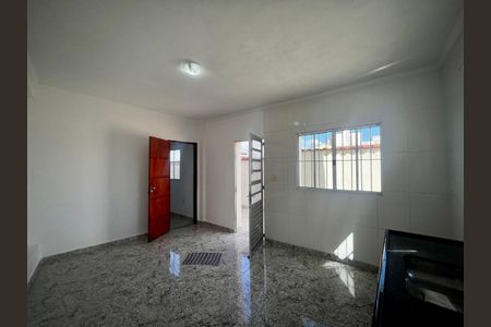 Casa à venda com 100m², 3 quartos e 14 vagasCozinha da Edicula