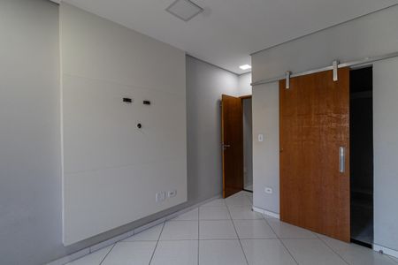 Casa para alugar com 120m², 2 quartos e 3 vagas Casa para alugar com 120m², 2 quartos e 3 vagasSuíte