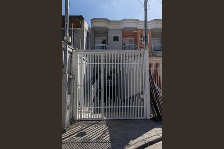 Casa para alugar com 120m², 2 quartos e 3 vagas Casa para alugar com 120m², 2 quartos e 3 vagasFachada