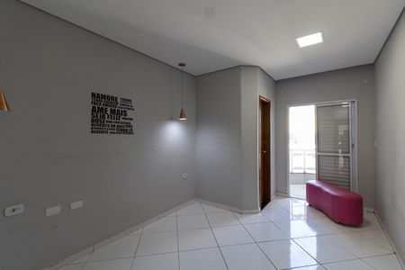 Casa para alugar com 120m², 2 quartos e 3 vagas Casa para alugar com 120m², 2 quartos e 3 vagasSuíte