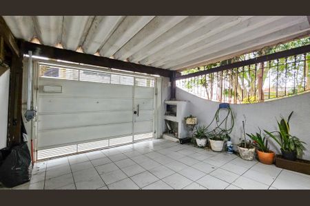 Casa à venda com 130m², 4 quartos e 2 vagasGaragem