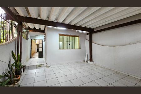 Casa à venda com 130m², 4 quartos e 2 vagasGaragem