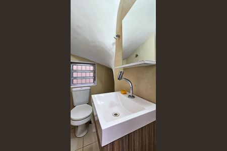 Casa à venda com 130m², 4 quartos e 2 vagasLavabo