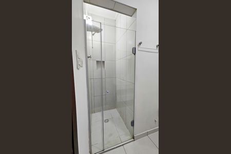 Casa à venda com 130m², 4 quartos e 2 vagasBanheiro 2