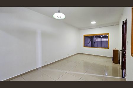 Casa à venda com 130m², 4 quartos e 2 vagasSala