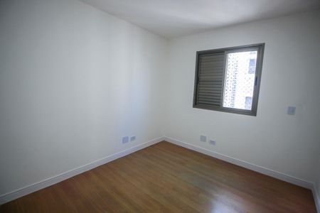 Apartamento para alugar com 120m², 3 quartos e 2 vagasQuarto 1