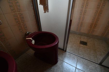 Casa à venda com 1570m², 7 quartos e 6 vagasBanheiro de Hóspede