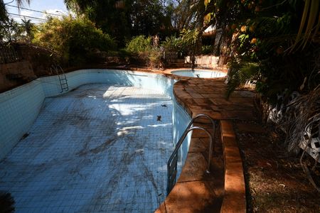 Casa à venda com 1570m², 7 quartos e 6 vagasPiscina