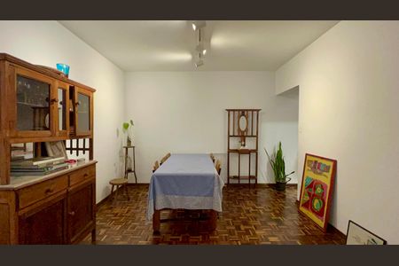 Apartamento à venda com 131m², 3 quartos e 2 vagas Apartamento à venda com 131m², 3 quartos e 2 vagasSala de Jantar