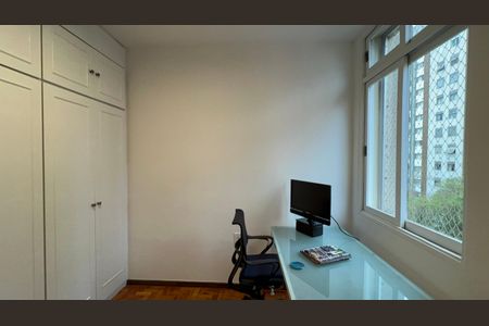 Apartamento à venda com 131m², 3 quartos e 2 vagas Apartamento à venda com 131m², 3 quartos e 2 vagasQuarto 2