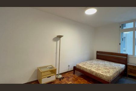 Apartamento à venda com 131m², 3 quartos e 2 vagas Apartamento à venda com 131m², 3 quartos e 2 vagasQuarto 1