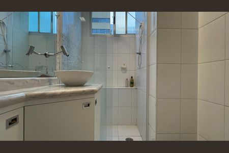 Apartamento à venda com 131m², 3 quartos e 2 vagas Apartamento à venda com 131m², 3 quartos e 2 vagasBanheiro