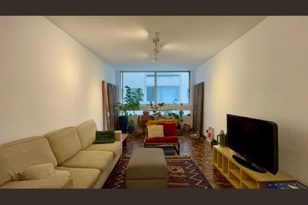 Sala de TV de apartamento à venda com 3 quartos, 131m² em Jardim Paulista, São Paulo