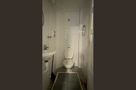 Apartamento à venda com 131m², 3 quartos e 2 vagas Apartamento à venda com 131m², 3 quartos e 2 vagasBanheiro de serviço