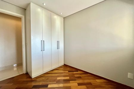 Apartamento à venda com 74m², 2 quartos e 1 vaga Apartamento à venda com 74m², 2 quartos e 1 vagaQuarto