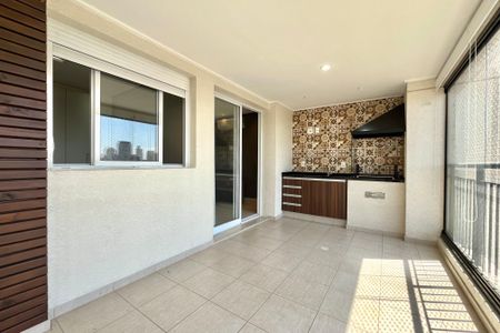 Apartamento à venda com 74m², 2 quartos e 1 vaga Apartamento à venda com 74m², 2 quartos e 1 vagaVaranda