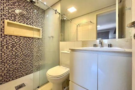 Apartamento à venda com 74m², 2 quartos e 1 vaga Apartamento à venda com 74m², 2 quartos e 1 vagaBanheiro da Suíte
